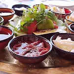 Assos Nazan Restoran Sokakagzi