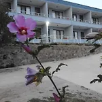 Assos Nazan Restoran Motel 2*