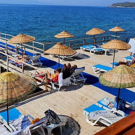Assos Nazan Restoran 2* Sokakagzi