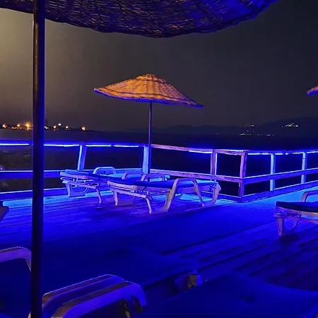 Assos Nazan Restoran Sokakagzi