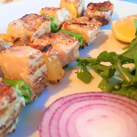 Assos Nazan Restoran Motel Sokakağzı