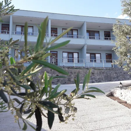 Motel Assos Nazan Restoran Sokakagzi